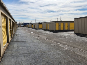 Extra Space Storage - 3580 - North Brunswick - Livingston Ave - Photo 2