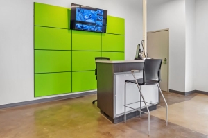 Extra Space Storage - 7610 - Cleveland - 3005 Chester Ave - Photo 7