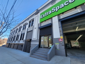 Extra Space Storage - 8878 - Bronx - Bronx Boulevard - Photo 6