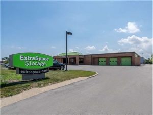 Extra Space Storage - 1873 - Elmhurst - Industrial Dr - Photo 7