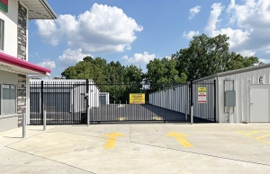 Lockaway Storage - Richmond Rd - Photo 3