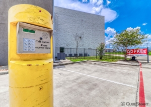 CubeSmart Self Storage TX Pearland Kirby Dr. - Photo 7