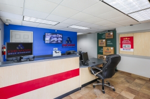 Devon Self Storage - 9257 - COLISEUM BLVD - Photo 3