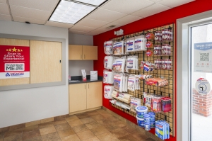 Devon Self Storage - 9257 - COLISEUM BLVD - Photo 4