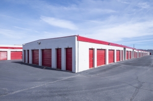 Devon Self Storage - 9260 - NELLIS BLVD - Photo 4