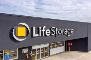 Extra Space Storage - 3455 - Elgin - Airport Rd - Photo 7
