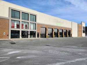 Extra Space Storage - 3880 - Waltham - 171 Bear Hill Rd