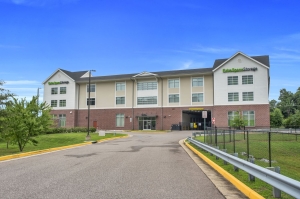 Extra Space Storage - 4137 - North Chesterfield - Mall Dr