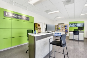 Extra Space Storage - 4137 - North Chesterfield - Mall Dr - Photo 4