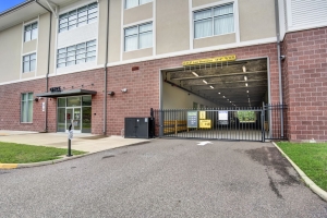 Extra Space Storage - 4137 - North Chesterfield - Mall Dr - Photo 7