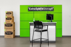 Extra Space Storage - 7522 - Middleton - Deming Way - Photo 3