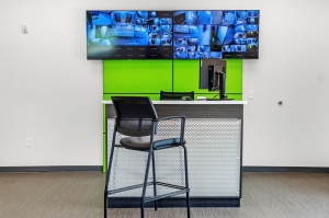 Extra Space Storage - 7522 - Middleton - Deming Way - Photo 7