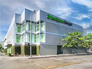 Extra Space Storage - 1235 - Los Angeles - S Central Ave - Photo 6