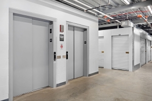 Extra Space Storage - 2034 - Bartlett - Benchmark Ln - Photo 4