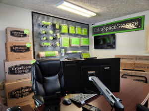 Extra Space Storage - 6438 - Columbus - Fountain Ct - Photo 8