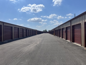 Right Move Storage - Tomball - Photo 11