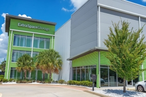 Extra Space Storage - 7588 - Orlando - Colonial Dr