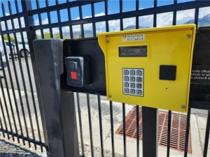 Extra Space Storage - 6446 - Logan - W 600 N - Photo 4