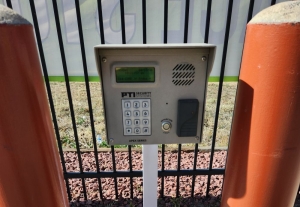 Extra Space Storage - 6444 - Henderson - Moline St - Photo 6