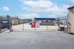 Devon Self Storage - 9212 - 2310 PINHOOK ROAD - Photo 2