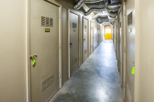 Devon Self Storage - 9212 - 2310 PINHOOK ROAD - Photo 4