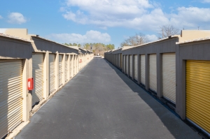 Devon Self Storage - 9235 - 7437 GARNERS - Photo 5