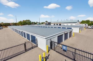 Prime Storage - Lafayette - Photo 4