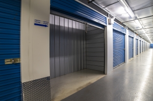 Devon Self Storage - 9262 - Pennsauken - Photo 8
