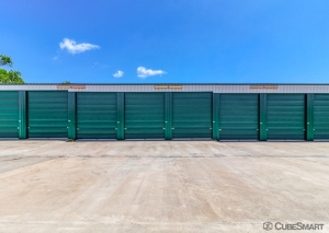 CubeSmart Self Storage - Highway 190 - Photo 2