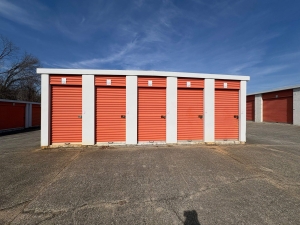 Storage Depot - 903 West Main St - Photo 9