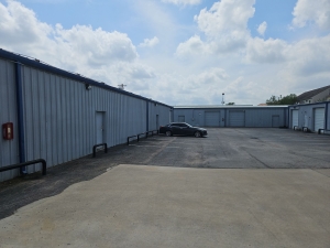 Storage Depot - 9021 Ruland Rd - Photo 8