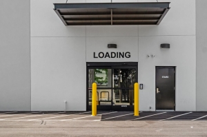 Extra Space Storage - 2050 - Lithonia - Iris Dr - Photo 4