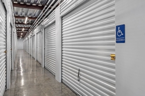 Extra Space Storage - 2050 - Lithonia - Iris Dr - Photo 5