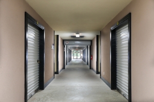 Freeway Self Storage - Photo 4