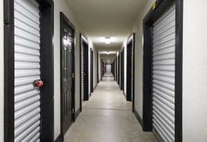 Freeway Self Storage - Photo 5