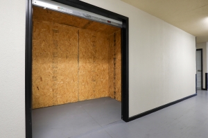 Freeway Self Storage - Photo 6