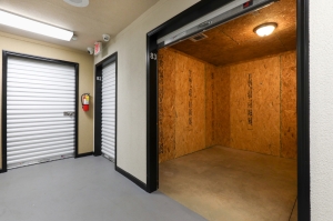 Freeway Self Storage - Photo 7