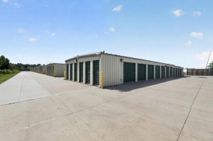 StorageMart - Redick Ave
