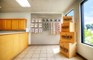 Storage King USA - 174 - Sharon Hill, PA - Hook Rd - Photo 15