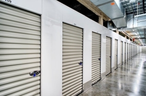 Public Storage - Chicago - 5251 N Kedzie Ave - Photo 2