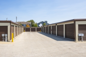 Devon Self Storage - University Storage - Photo 7