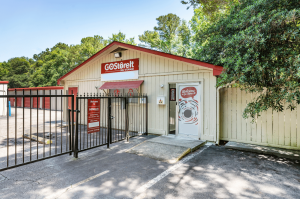 Go Store It - Bluffton - 33 Parmenter Road - Photo 6