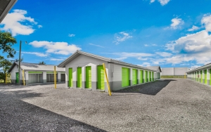 Space Shop Self Storage - Lakeland Annex 2 - Photo 3