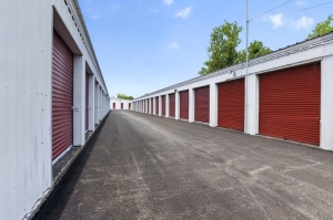 StorageMart - I-10 and Shattuck - Photo 4