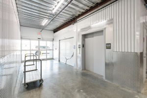 Extra Space Storage - 4287 - Rockledge - Barnes Blvd - Photo 4