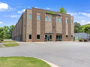 Extra Space Storage - 6570 - Wendell - Charthouse Dr