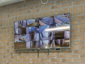 Extra Space Storage - 6570 - Wendell - Charthouse Dr - Photo 6