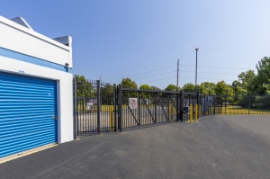 Devon Self Storage - 9292 - Troy - Photo 5