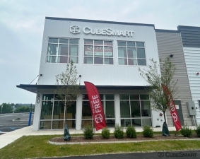CubeSmart Self Storage MA Worcester Barber Ave - Photo 3
