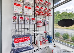 CubeSmart Self Storage MA Worcester Barber Ave - Photo 2